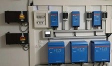 Τριφασικό Αυτόνομο Φωτοβολταϊκό έως 120kWh Ημερησίως (για μεγάλο σπίτι με πισίνα, αντλία θερμότητας | από τα ισχυρότερα αυτονομα φωτοβολταικα κιτ)